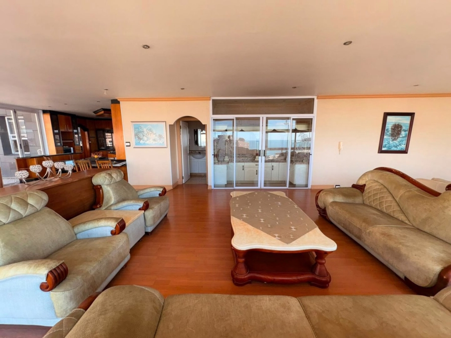 7 Bedroom Property for Sale in Quigney Eastern Cape